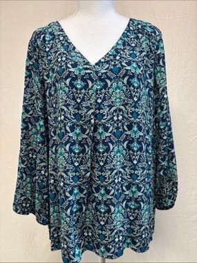 St. John's Bay Navy and Teal Floral V-Neck Top